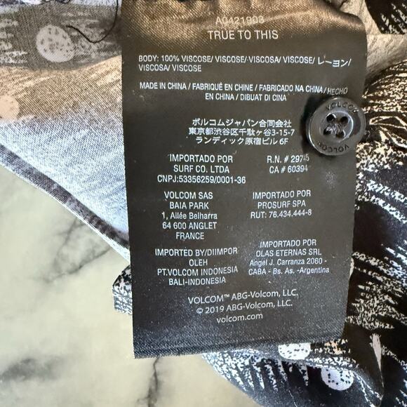 Volcom Men’s Classic Fit Black Short Sleeve Button-Up Shirt Surf Skate Print XL - Picture 6 of 8